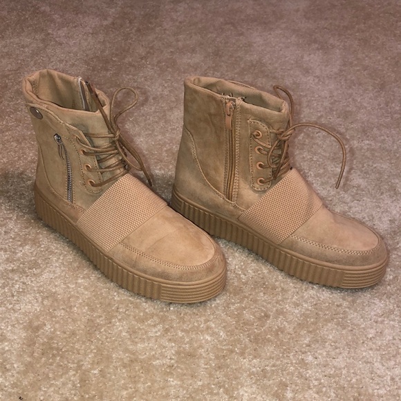 Combat boots/sneakers - Picture 2 of 5